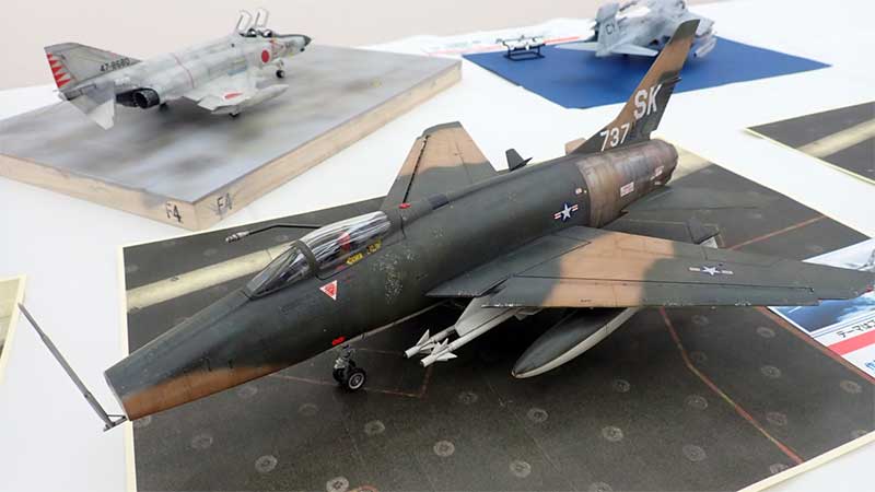 F-100スーパーセイバー