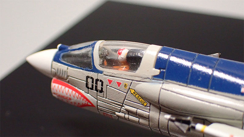 F-8E crusader 1/144